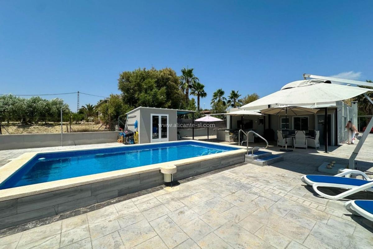 Продажа отдельного шале в Casa o chalet independiente en Casco Antiguo, Aspe, Аспе photo 3