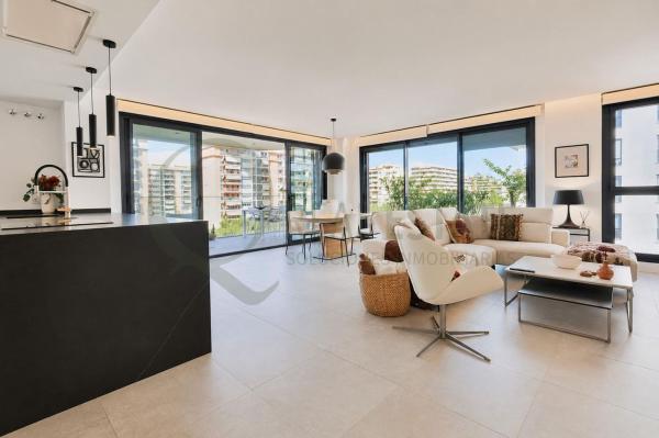 Sale of flat in Piso en Avenida Artista Remigio Soler López, PAU 5, Alicante / Alacant, Alicante
photo 1