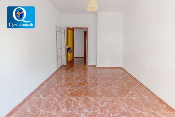 Продажа квартиры на Piso en Calle Churruca, Ensanche-Diputación, Alicante / Alacant, Аликанте / Алакант
thumbnail 2