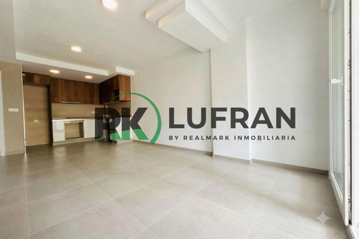 Venta de piso en Piso en Plaza de Toros - Avenida Chapí - Trinquete, Elda, Elda
 photo 2