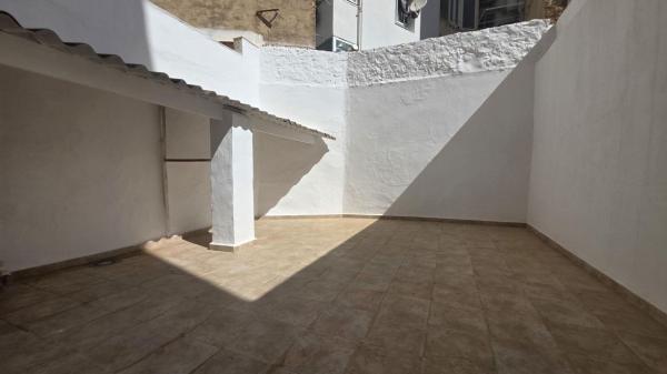 Квартира на продажу на Piso en Calle de San Carlos, Carolinas Bajas, Alicante / Alacant, Аликанте / Алакант thumbnail 2