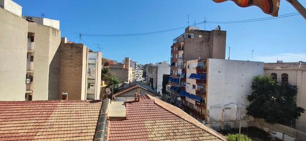 Продажа квартиры на Piso en Espoz y Mina, 6, Carolinas Bajas, Alicante / Alacant, Аликанте / Алакант
 photo 1