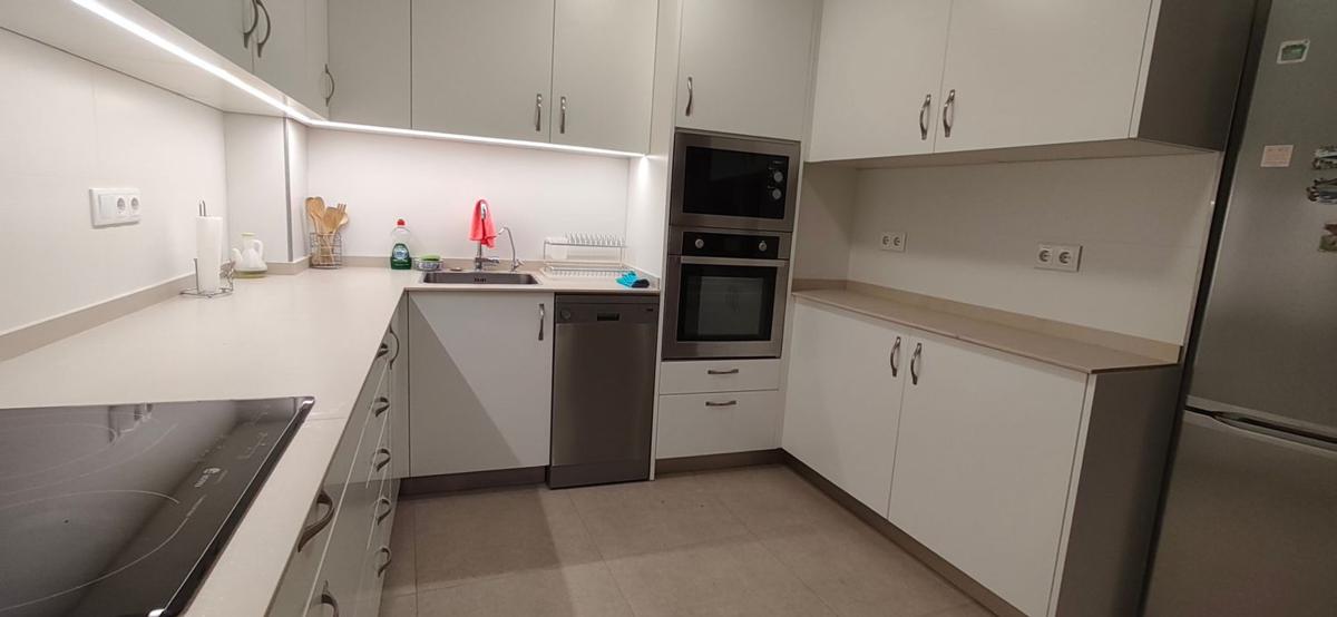 Venta de piso en Piso en Espoz y Mina, 6, Carolinas Bajas, Alicante / Alacant, Alicante / Alacant
 photo 3
