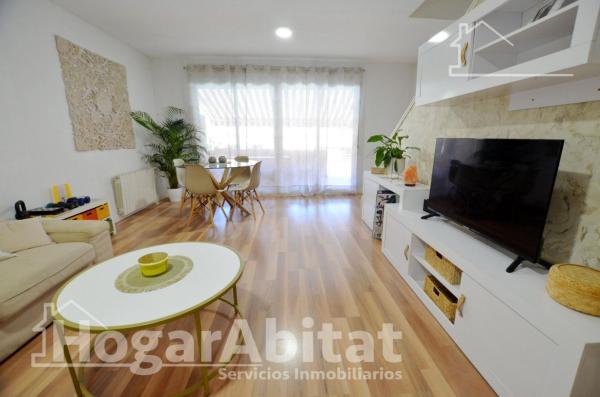 Четырехквартирный дом на продажу на Chalet adosado en Avenida d l`Almássera, Los Girasoles, San Vicente del Raspeig , Сан-Висенте-дель-Распейг thumbnail 2