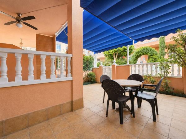 Частный шале на продаже в Casa o chalet independiente en Avenida Zaragoza, Gran Playa, Santa Pola, Санта Пола thumbnail 2
