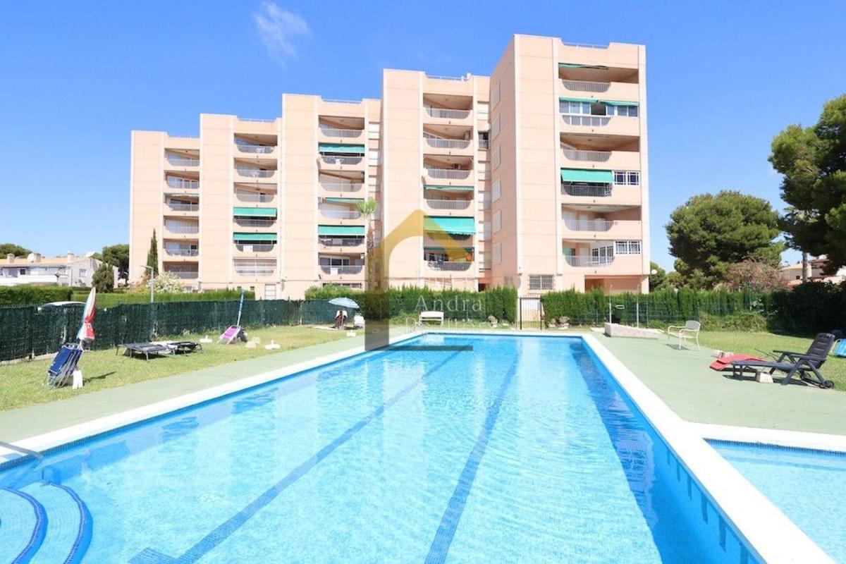 Продажа квартиры на Piso en La Zenia, Orihuela, Ориуэла
photo 1
