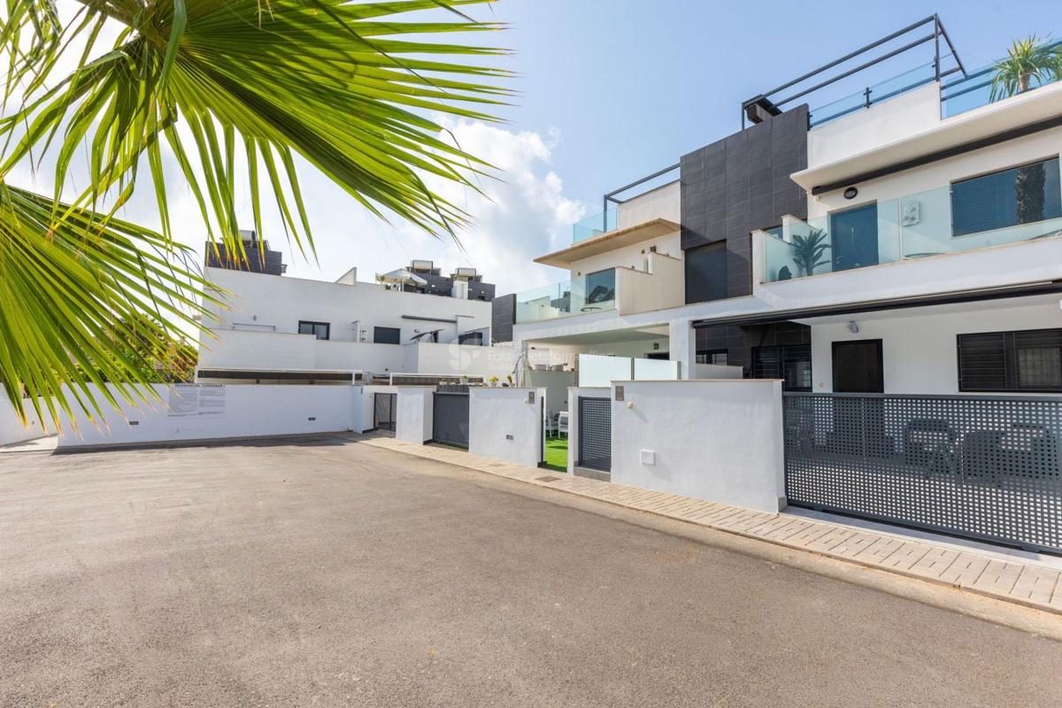 Продажа квартиры на Piso en Avenida Costa Blanca, 2, Torre de la Horadada, Pilar de la Horadada, Пилар де ла Орадада
 photo 2