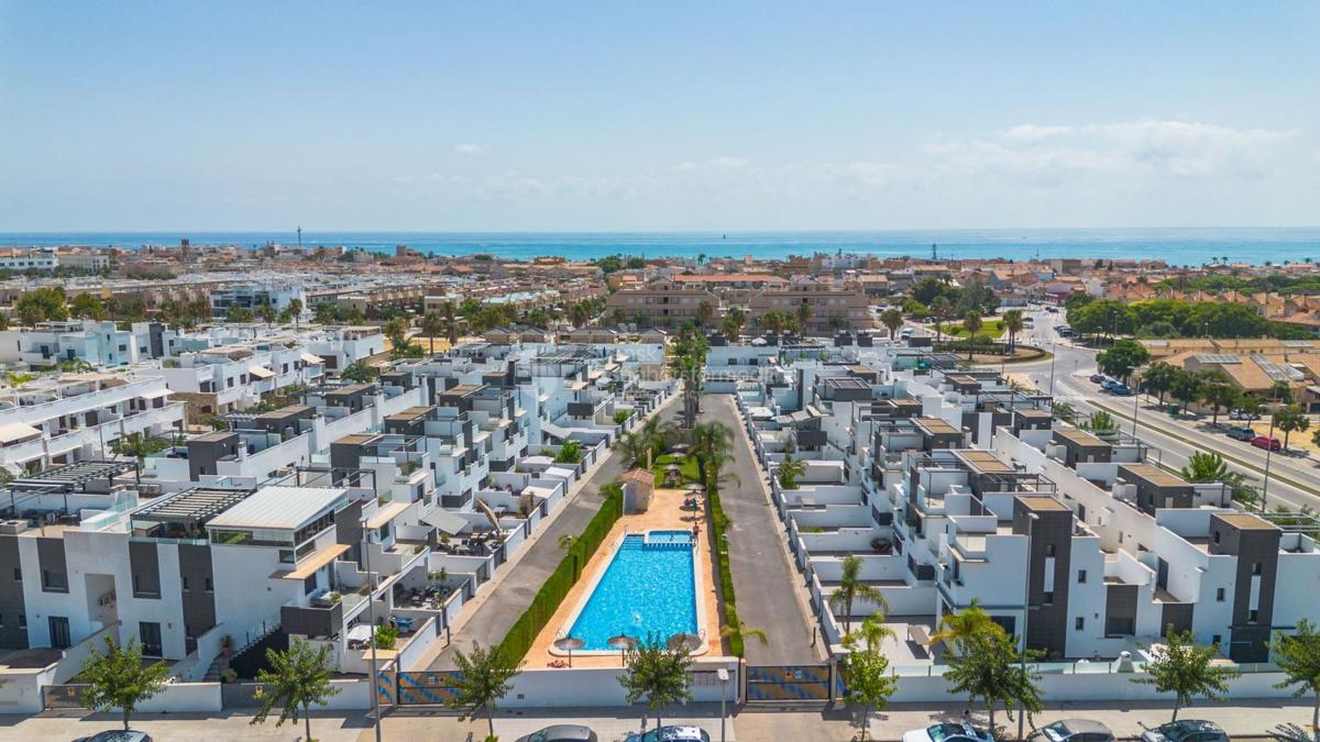 Продажа квартиры на Piso en Avenida Costa Blanca, 2, Torre de la Horadada, Pilar de la Horadada, Пилар де ла Орадада
 photo 3