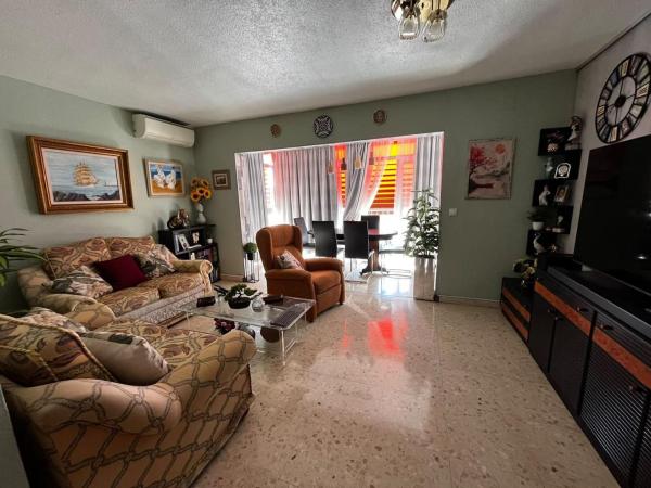 Venta de piso en Piso en Zona Rincón Bajo, Benidorm, Benidorm
photo 1