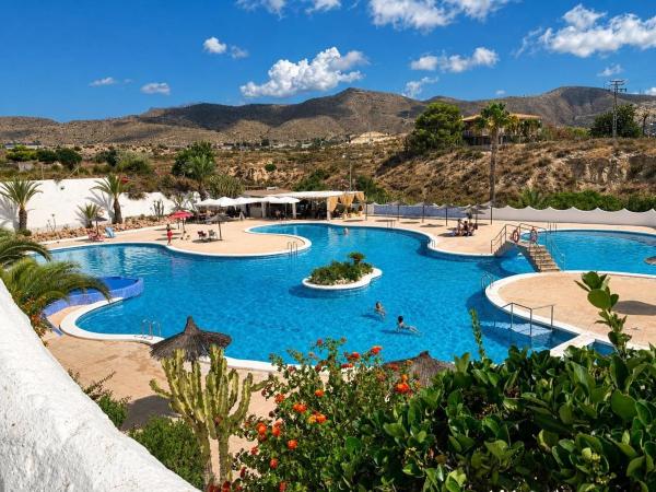 Terraced house for sale at Chalet adosado en Avenida de l'Amerador, 8, Pueblo Español - Coveta Fumá, El Campello , El Campello photo 1