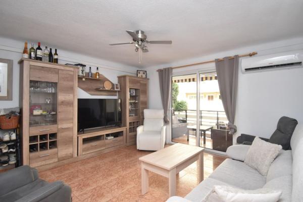 Продажа квартиры на Piso en Calle Mare de Déu del Carmen, Calas de Santiago Bernabeu, Santa Pola, Санта Пола
thumbnail 1