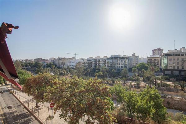 Duplex en venta en Dúplex en Centro, Elche / Elx, Elche / Elx thumbnail 1