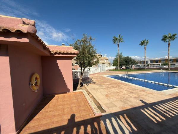 Independent chalet for sale in Casa o chalet independiente en Calle de Creta, Monte y Mar, Gran Alacant, Gran Alacant
 photo 2