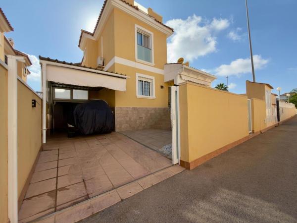Chalet adosado en Avenida de Cuenca, Lo Marabú, Rojales photo 1