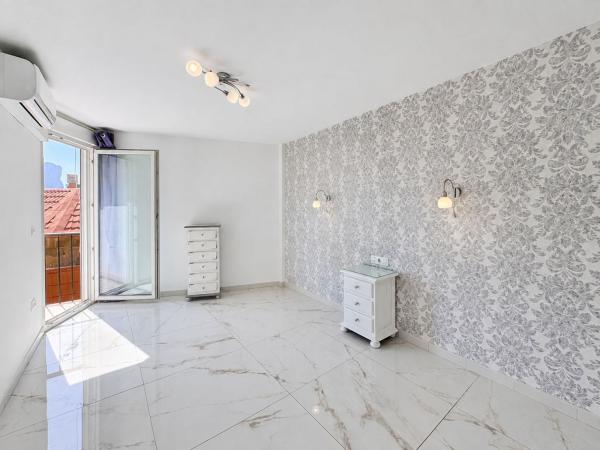 Ático en venta en Ático en Calle Delfín, Calpe Pueblo, Calpe, Calpe thumbnail 1
