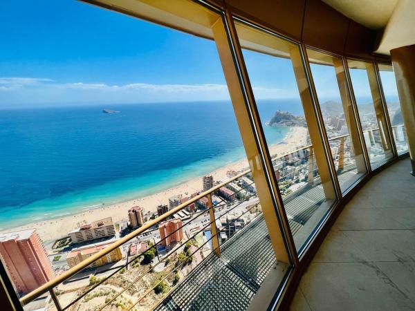 Sprzedaż mieszkania w Piso en Avenida Puerto Rico, Playa de Poniente, Benidorm, Benidorm
 photo 1