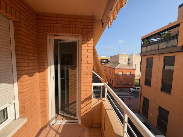 Venta de piso en Piso en La Florida, Alicante / Alacant, Alicante / Alacant
 photo 2