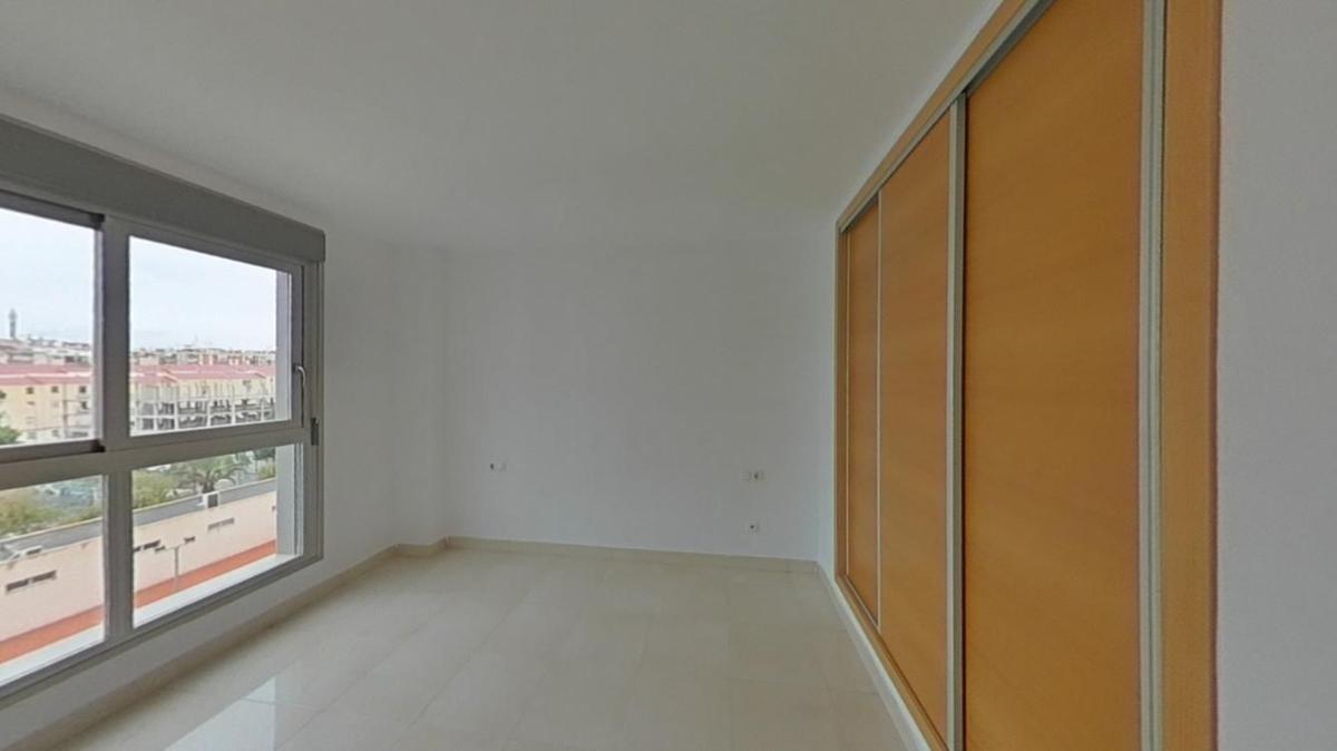 Продажа квартиры на Piso en Vicente Alexandre, 1, Benisaudet, Alicante / Alacant, Аликанте / Алакант
photo 2