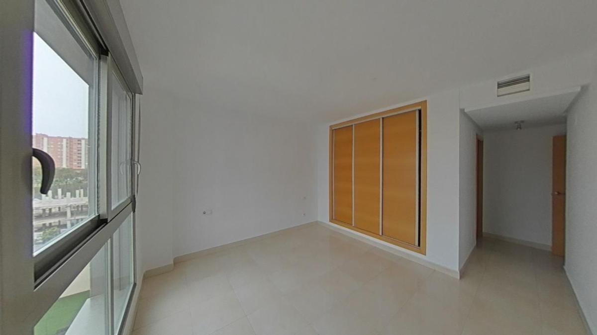Продажа квартиры на Piso en Vicente Alexandre, 1, Benisaudet, Alicante / Alacant, Аликанте / Алакант
photo 3