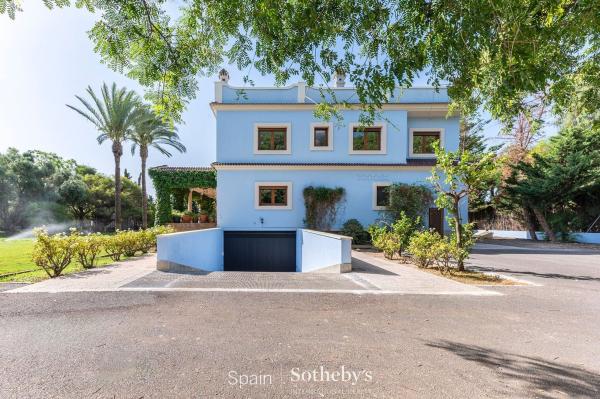 Chalet wolnostojący na sprzedaż w  Casa o chalet independiente en Centro, Elche / Elx, Elche / Elx photo 4