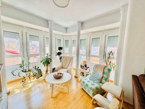 Продажа квартиры на Piso en Orihuela Ciudad, Orihuela, Ориуэла
photo 1