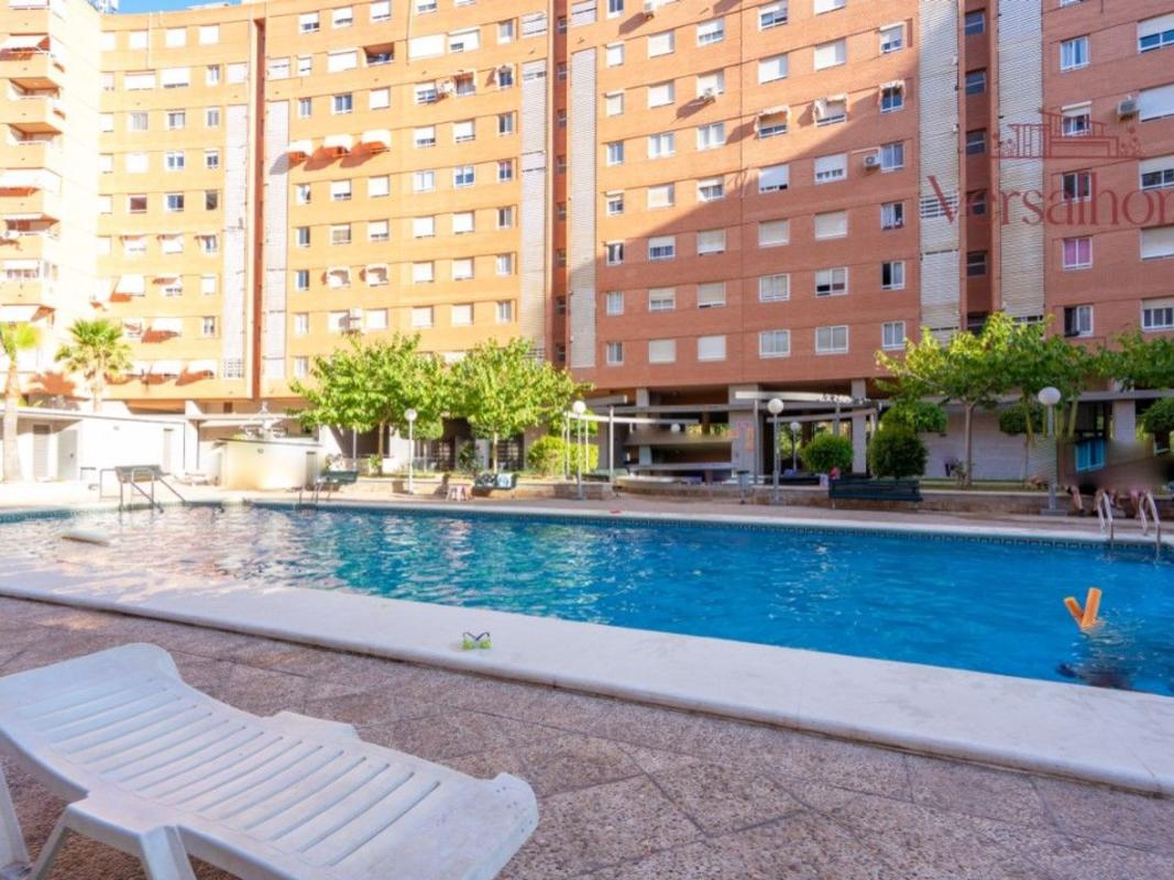Продажа квартиры на Piso en Avenida Pintor Xavier Soler, Garbinet - Parque de las Avenidas, Alicante / Alacant, Аликанте / Алакант
 photo 4