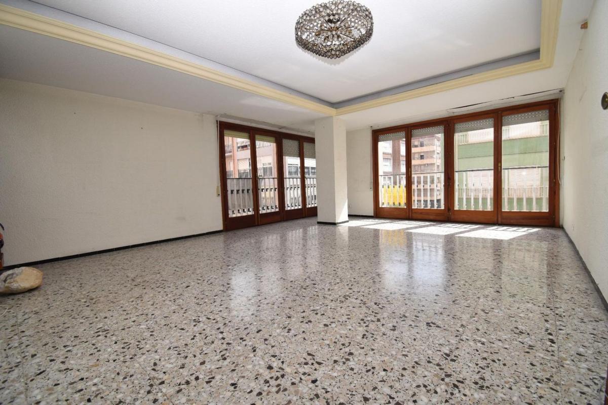 Продажа квартиры на Piso en Pont Nou-Corazón de Jesús, Elche / Elx, Эльче / Эльх
 photo 3