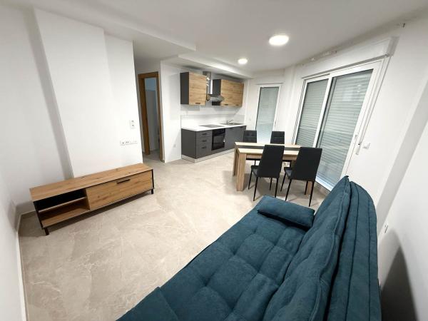 Venta de piso en Piso en Calle Pizarro, Centro, San Vicente del Raspeig, San Vicente del Raspeig
 photo 1