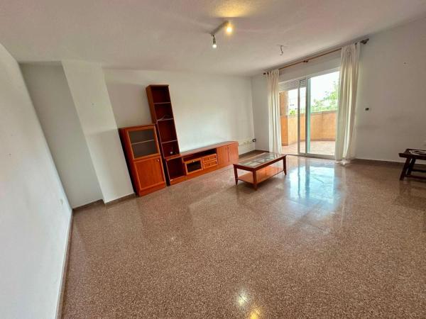 Piso en venta en Piso en Calle Beniarbeig, Garbinet - Parque de las Avenidas, Alicante / Alacant, Alicante / Alacant thumbnail 2