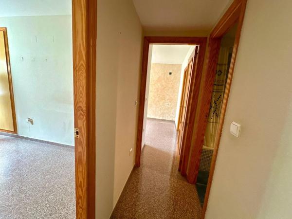Piso en venta en Piso en Calle Beniarbeig, Garbinet - Parque de las Avenidas, Alicante / Alacant, Alicante / Alacant thumbnail 3