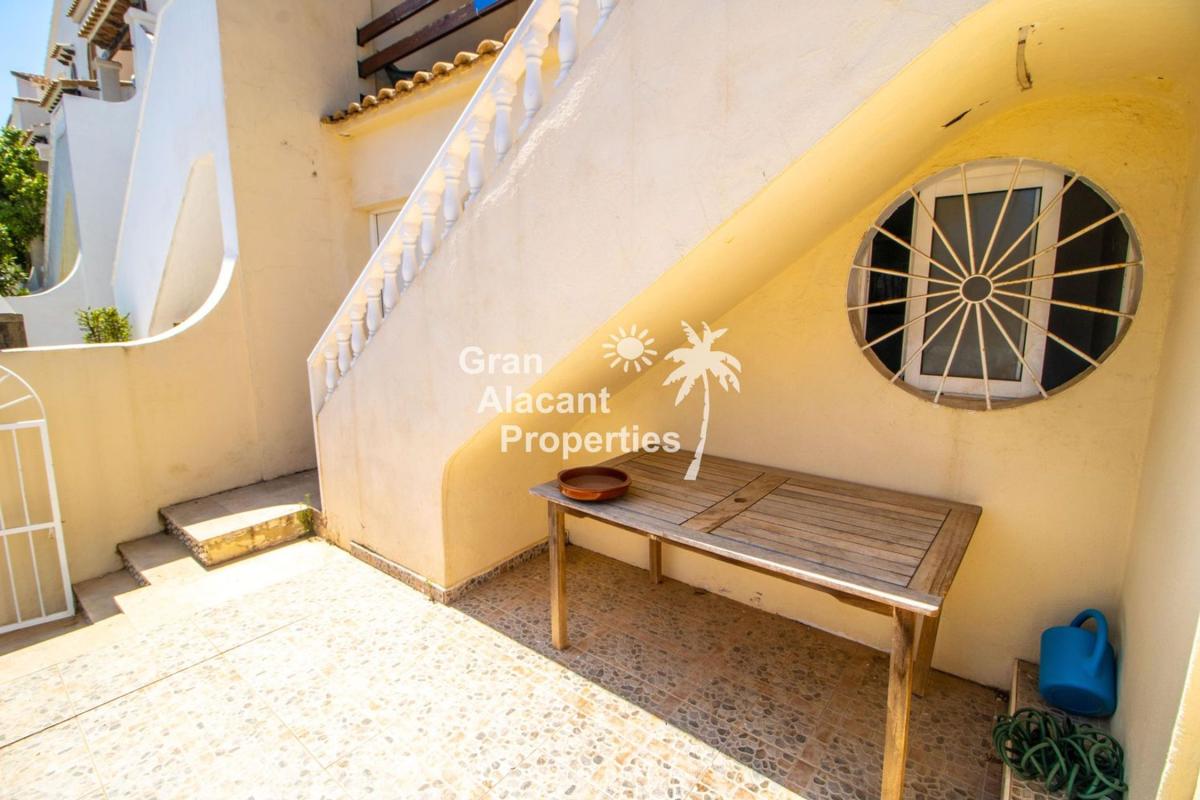 Venta de chalet independiente en Chalet pareado en Avenida D'Escandinàvia, Gran Vista-Olivo de Oro, Gran Alacant, Gran Alacant
photo 5