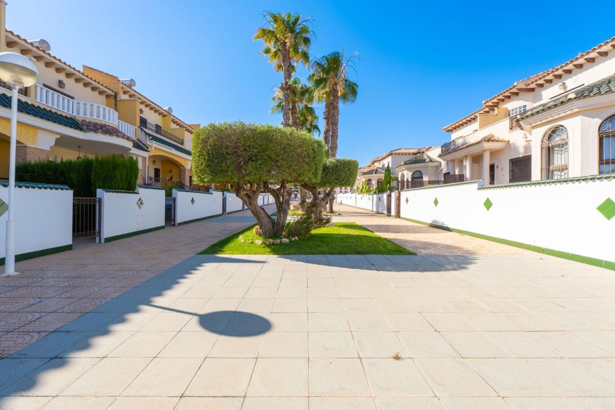 Sale of townhouse in  Chalet adosado en Malaga De, 20, Lo Marabú, Rojales , Rojales photo 3