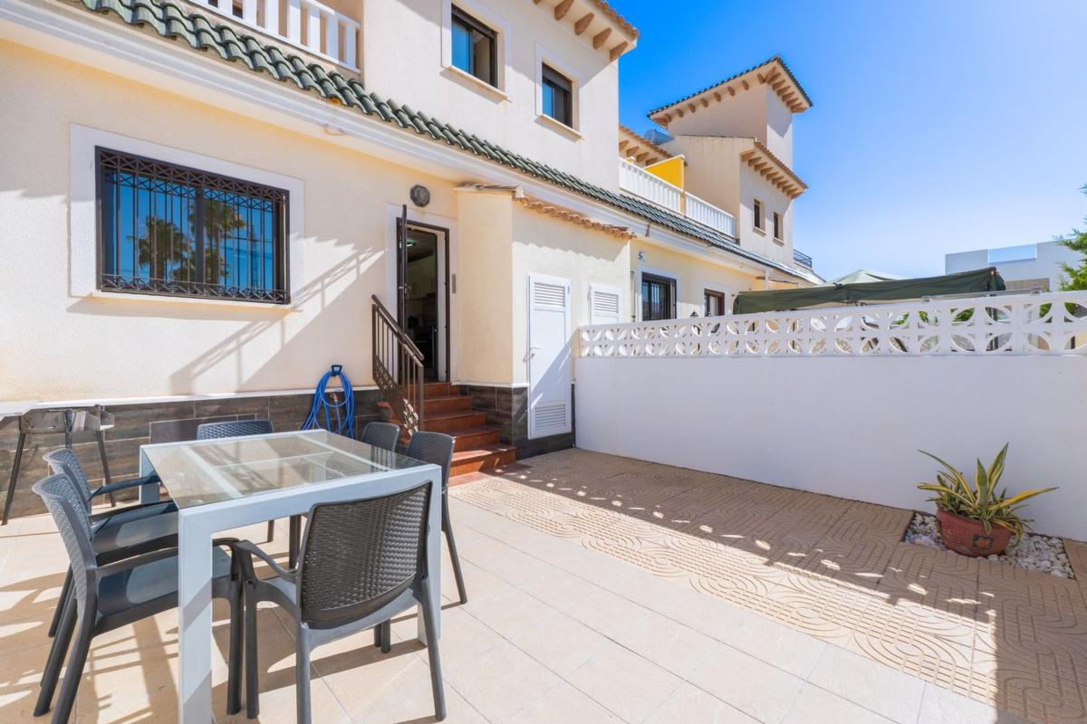 Sale of townhouse in  Chalet adosado en Malaga De, 20, Lo Marabú, Rojales , Rojales photo 5