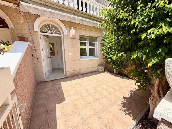 Dom szeregowy na sprzedaż w Chalet adosado en Ontinyent, Altabix, Elche / Elx , Elche / Elx thumbnail 1