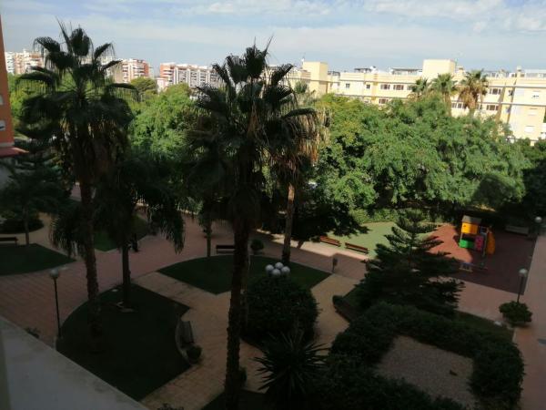 Sale of flat in Piso en Avenida de Ansaldo, La Albufereta, Alicante / Alacant, Alicante
photo 1
