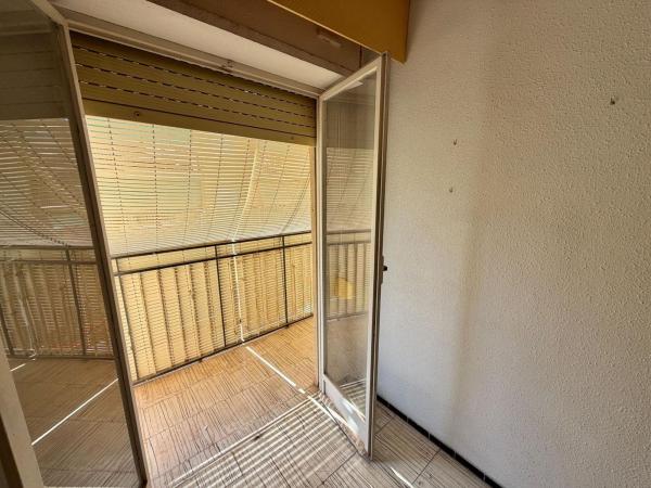 Venta de piso en Piso en Carolinas Altas, Alicante / Alacant, Alicante / Alacant
thumbnail 3