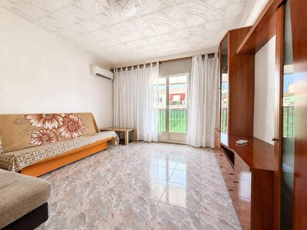 Venta de piso en Piso en Calle Angel Celdran Carratala, Princesa Mercedes, Alicante / Alacant, Alicante / Alacant
 photo 1