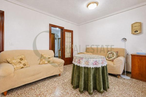 Venta de piso en Piso en Calle Pintor Pérez Pizarro, Virgen del Remedio - Parque lo Morant, Alicante / Alacant, Alicante / Alacant
 photo 4