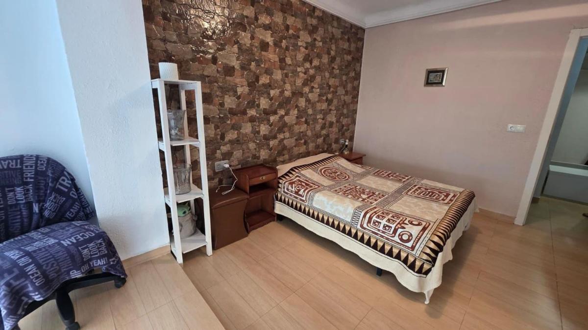 Venta de piso en Piso en Passatge Bañuls, Campoamor, Alicante / Alacant, Alicante / Alacant
photo 2
