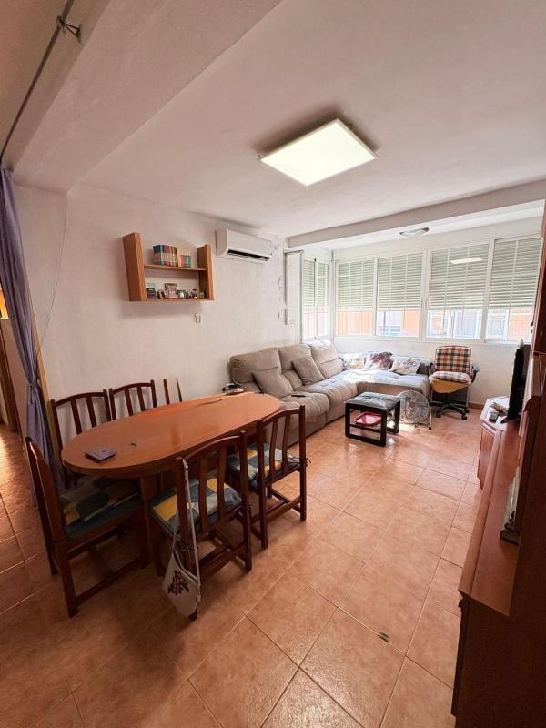 Venta de piso en Piso en Altozano, Alicante / Alacant, Alicante / Alacant
photo 3