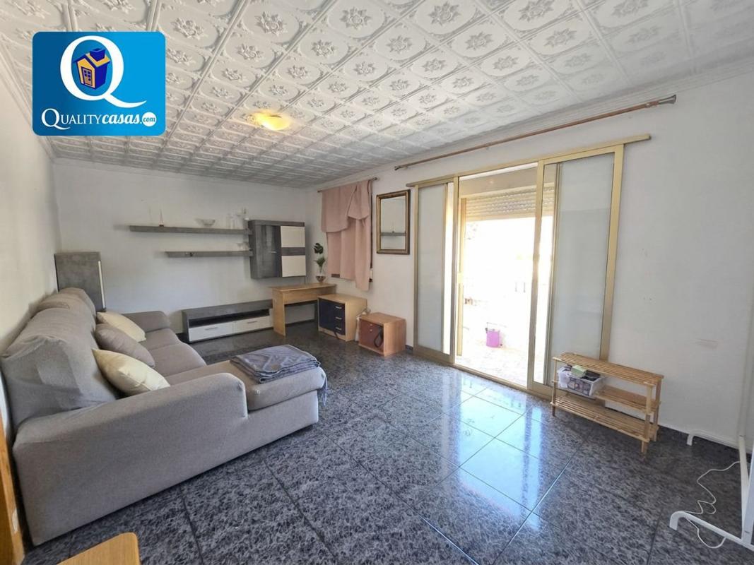 Sale of apartment in Piso en Colonia Requena - Virgen del Carmen, Alicante / Alacant, Alicante
 photo 2