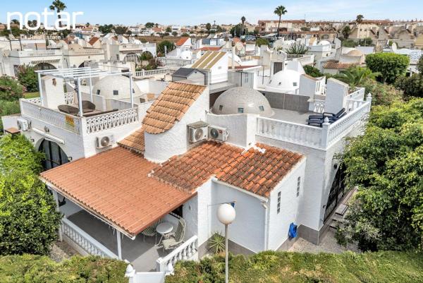 Dom szeregowy na sprzedaż w Chalet adosado en Arco Iris, La Chismosa, Orihuela , Orihuela photo 1