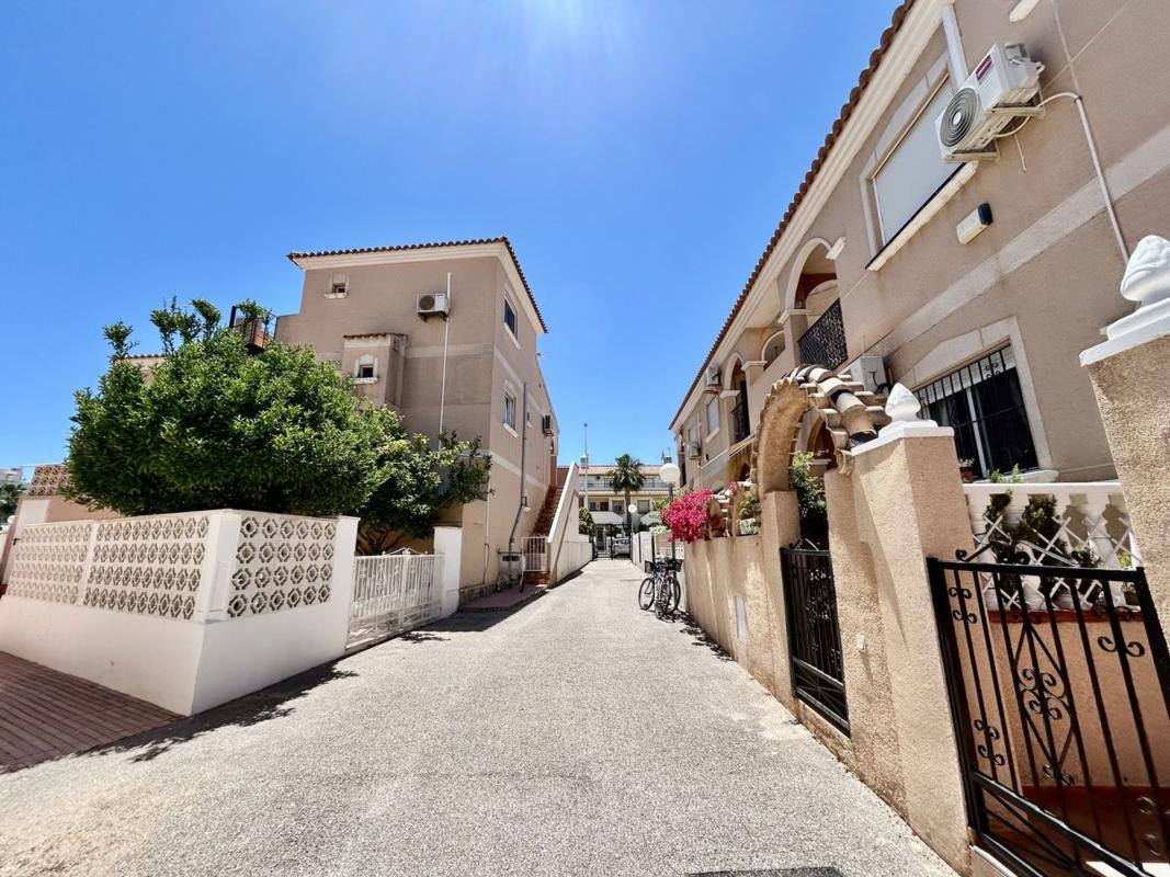 Продажа квартиры на Piso en Mar del Nte s/n, La Zenia, Orihuela, Ориуэла
photo 3