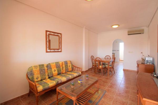 Sale of flat in Piso en La Ciñuelica - Villa Rosa, Orihuela, Orihuela
thumbnail 3