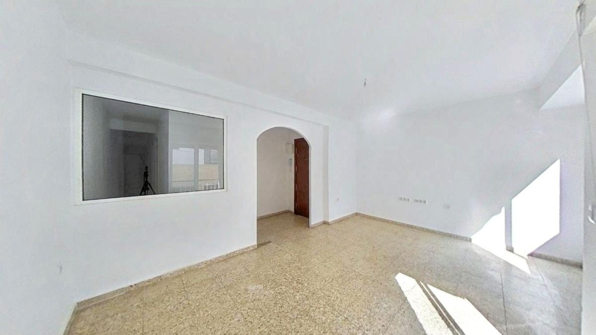 Продажа квартиры на Piso en Carolinas Bajas, Alicante / Alacant, Аликанте / Алакант
 photo 2