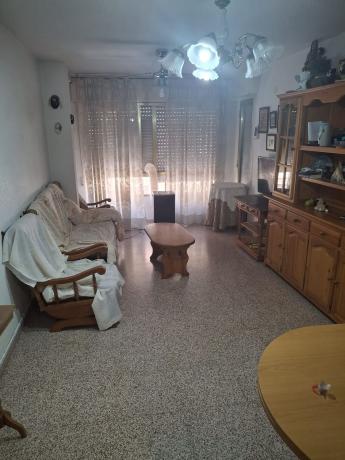 Sprzedaż mieszkania w Piso en Miguel Hernandez, Zona Pueblo, Guardamar del Segura, Guardamar del Segura
photo 1