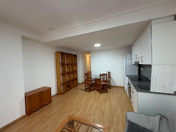 Venta de piso en Piso en Avenida Primero de Mayo, 7, Centro, San Vicente del Raspeig, San Vicente del Raspeig
thumbnail 2