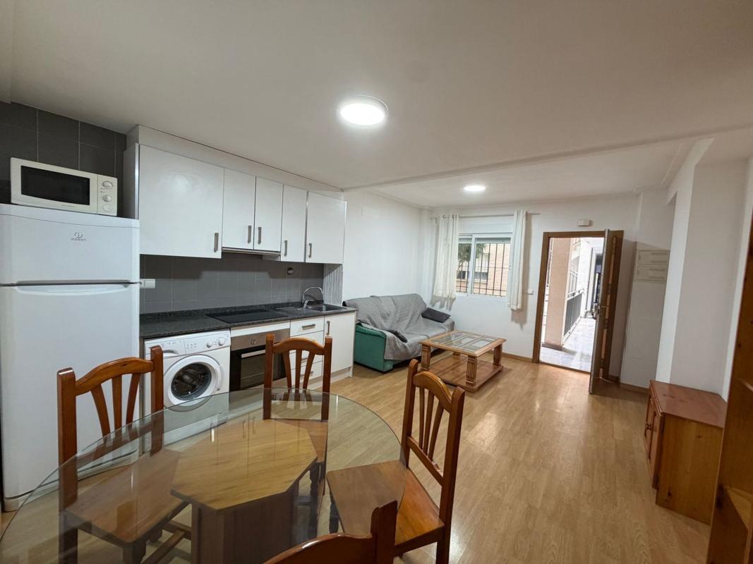 Venta de piso en Piso en Avenida Primero de Mayo, 7, Centro, San Vicente del Raspeig, San Vicente del Raspeig
photo 5
