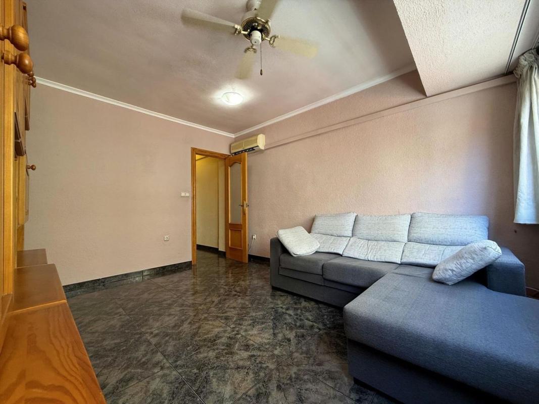 Venta de piso en Piso en Calle Francisco Carratalá Cernuda, Campoamor, Alicante / Alacant, Alicante / Alacant
photo 4