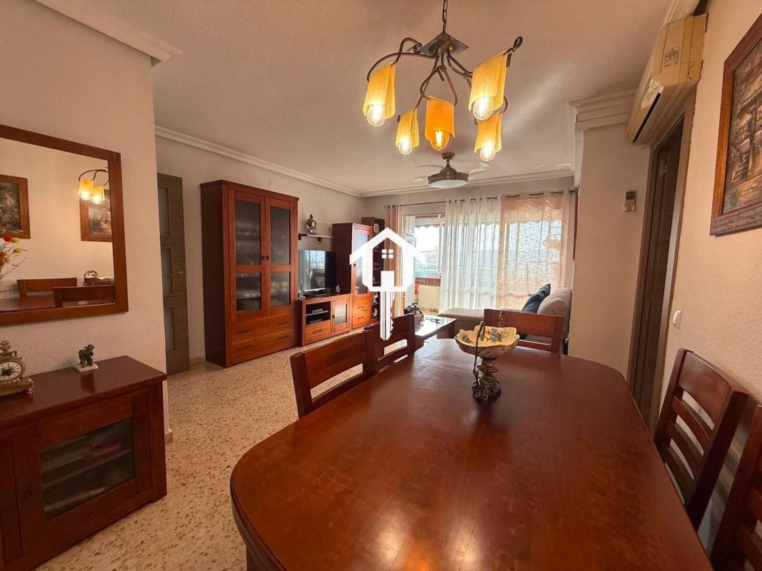 Sale of apartment in Piso en Cronista Vte Martinez Mor, Juan XXIII, Alicante / Alacant, Alicante
 photo 5
